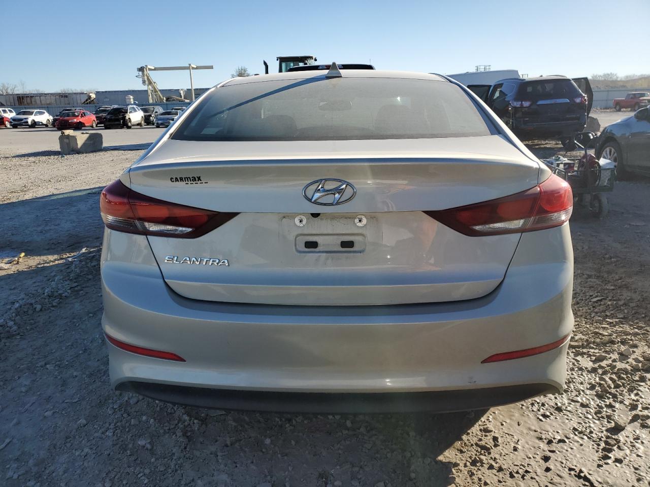 2017 Hyundai Elantra - Image 6