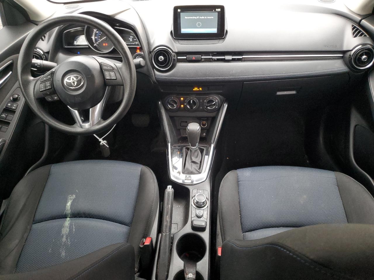 2018 Toyota Yaris - Image 8