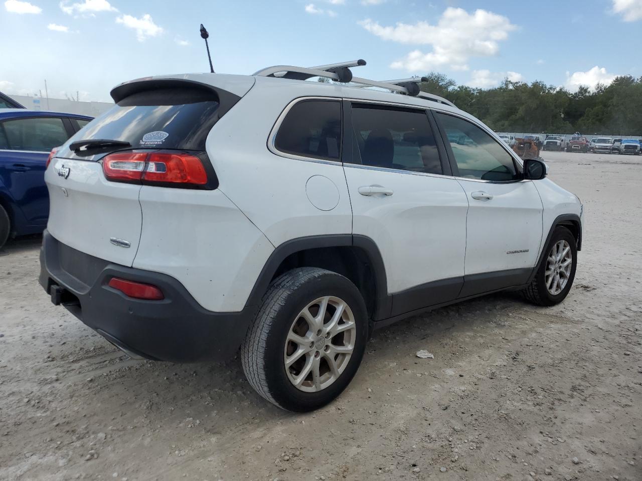 2018 Jeep Grand Cherokee - Image 3