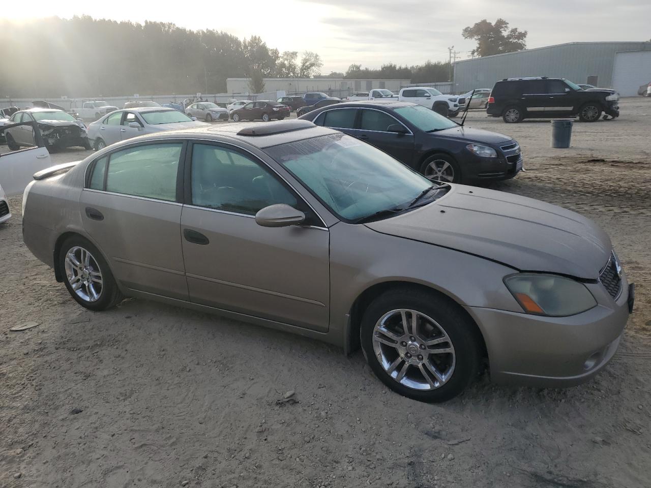 2005 Nissan Altima - Image 4