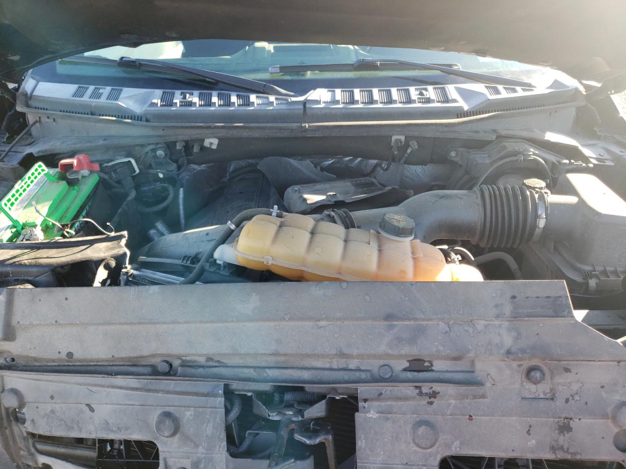 2015 Ford F-150 - Image 12