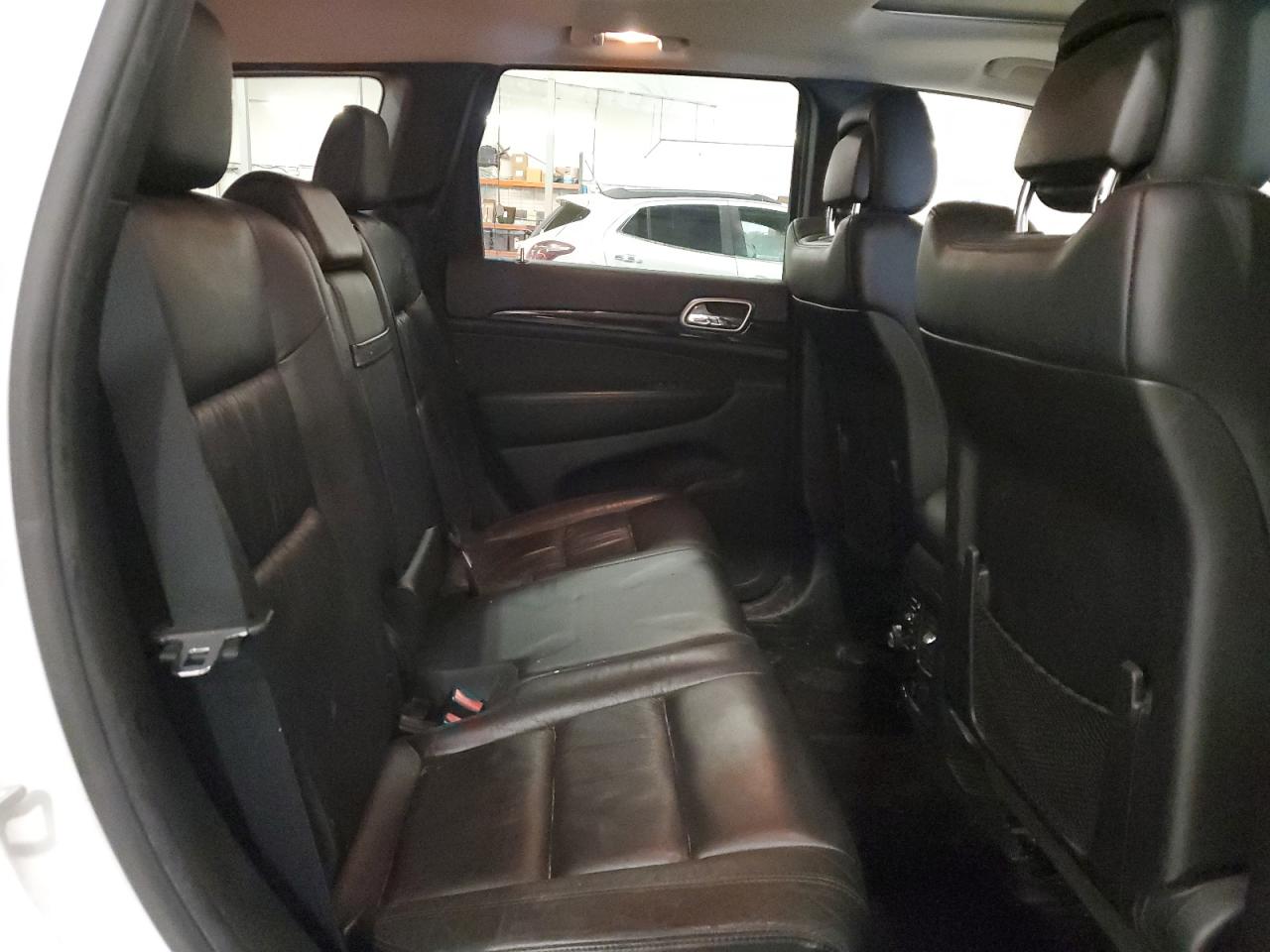 2013 Jeep Grand Cherokee - Image 11