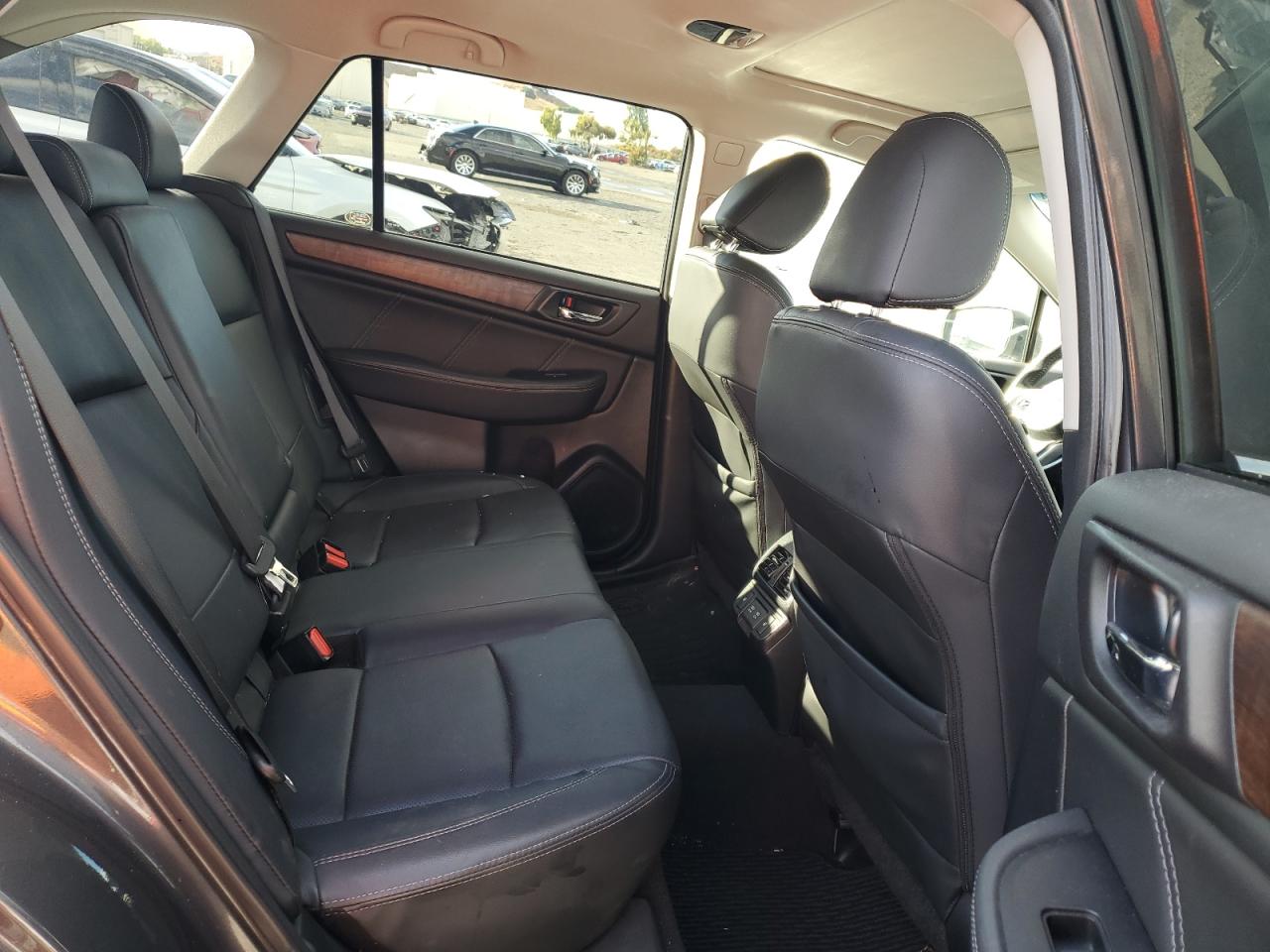 2019 Subaru Outback - Image 10