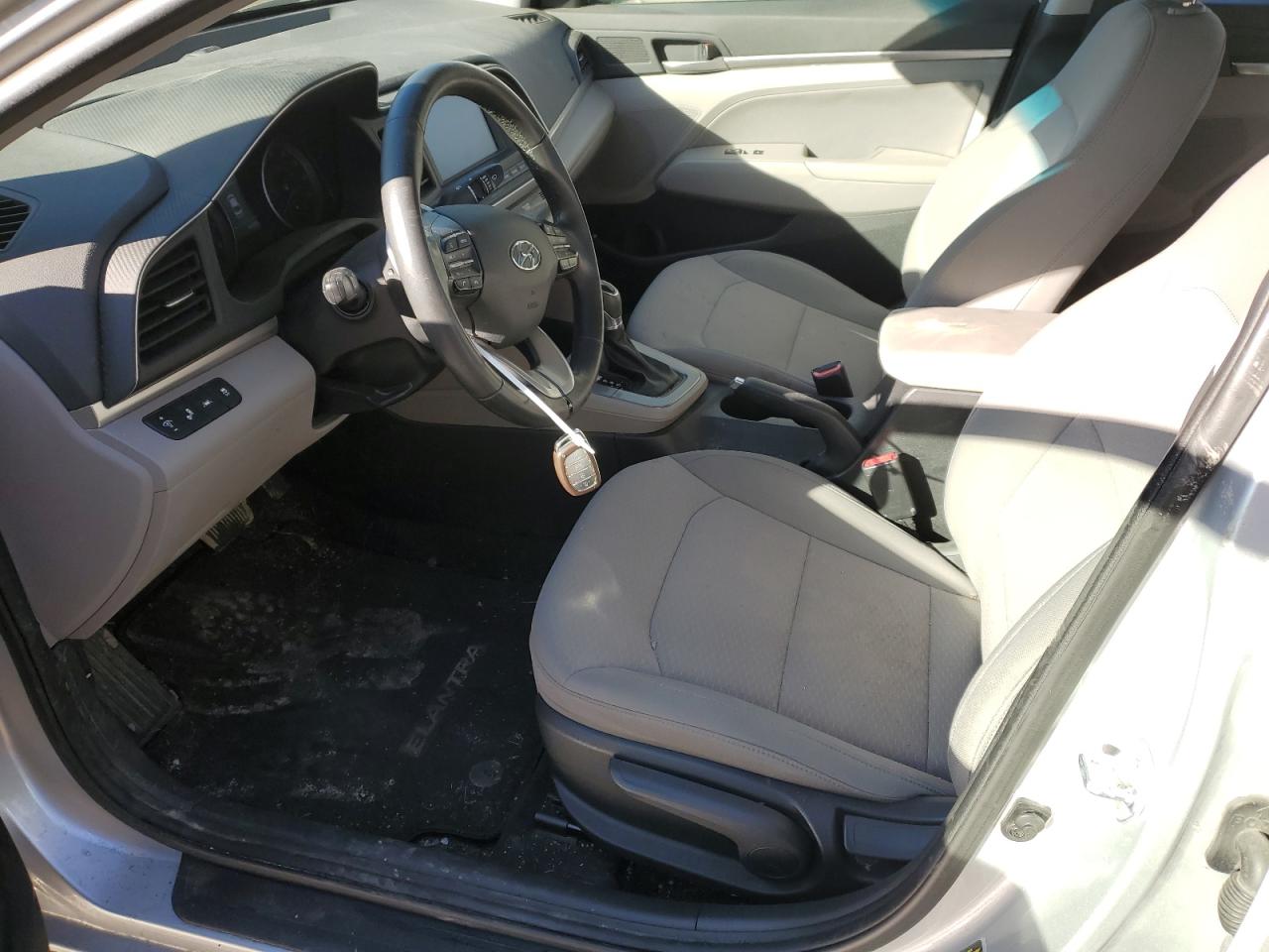 2019 Hyundai Elantra - Image 7