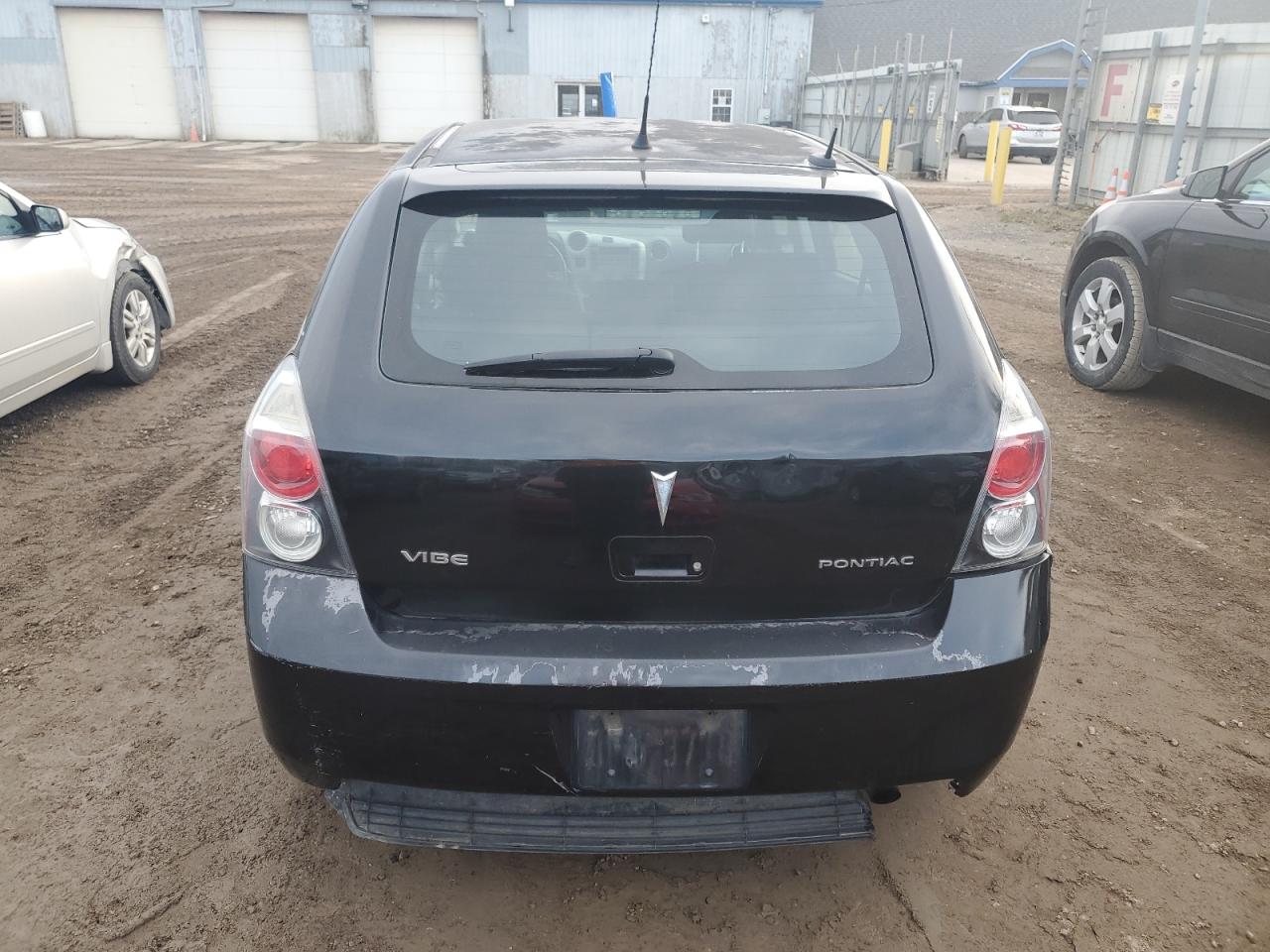 2009 Pontiac Vibe - Image 6