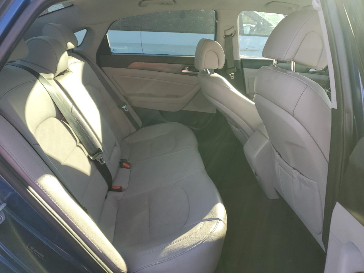 2017 Hyundai Sonata - Image 10