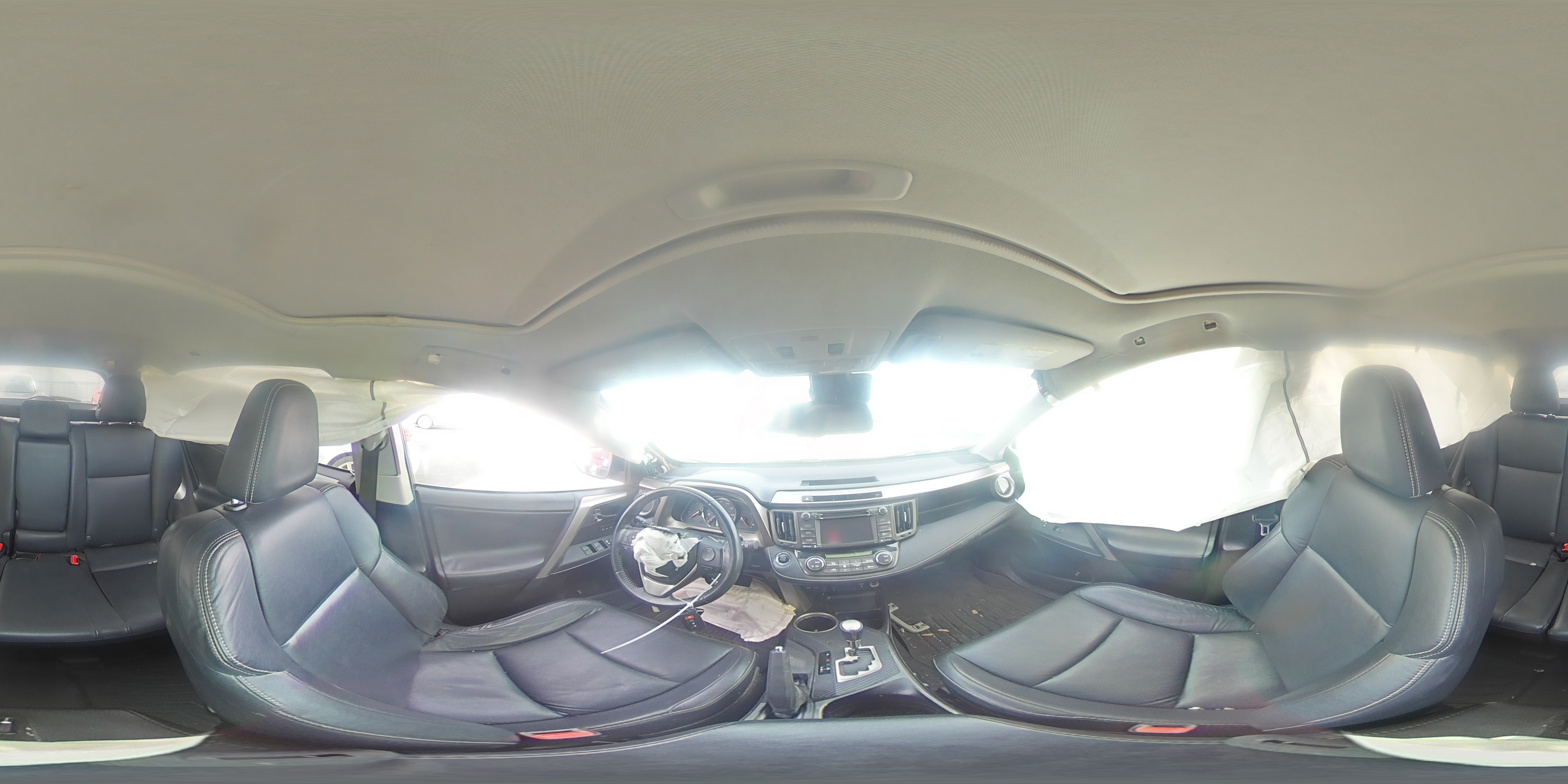 2014 Toyota RAV 4 - Image 13