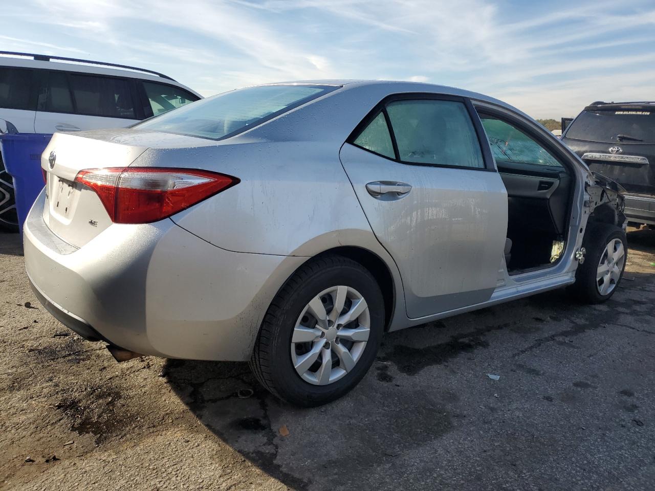 VIN 2T1BURHE6EC115569 2014 TOYOTA COROLLA no.3