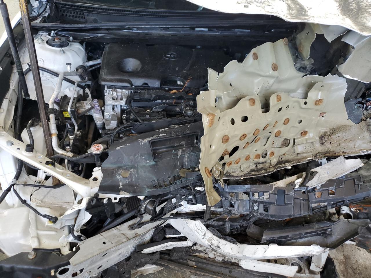 2019 Toyota Camry - Image 11