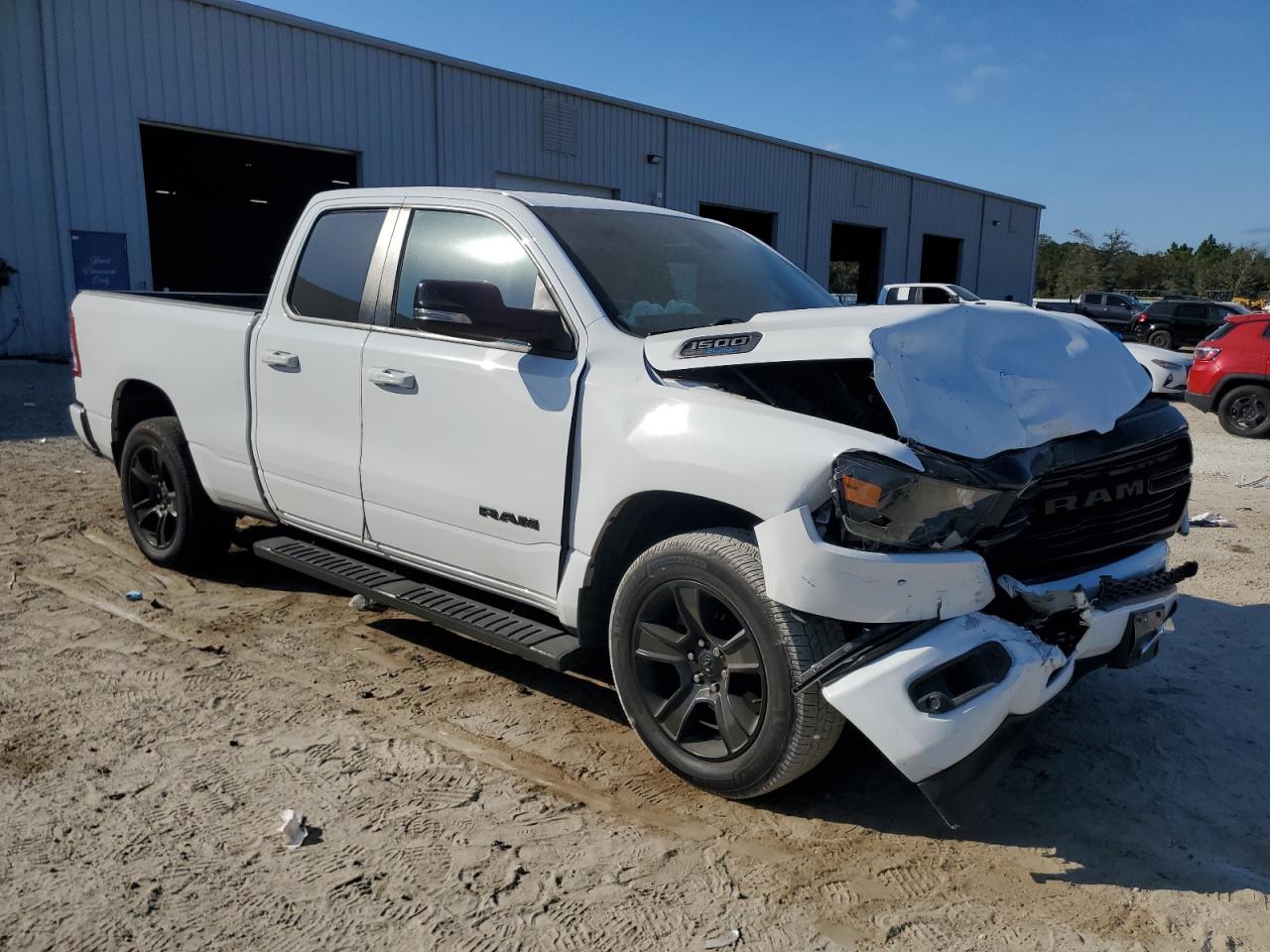 2021 RAM 1500 - Image 4