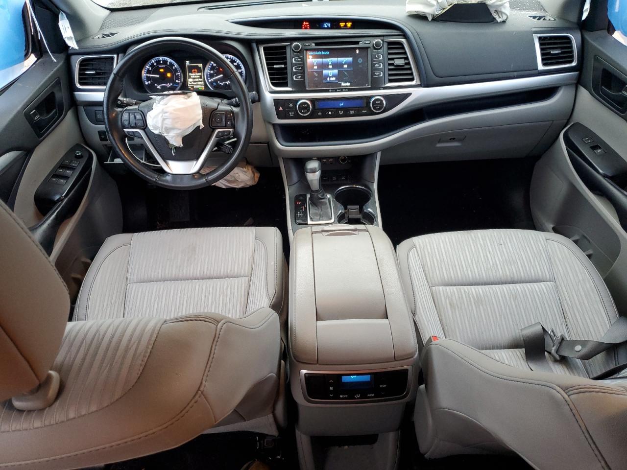 2019 Toyota Highlander - Image 8