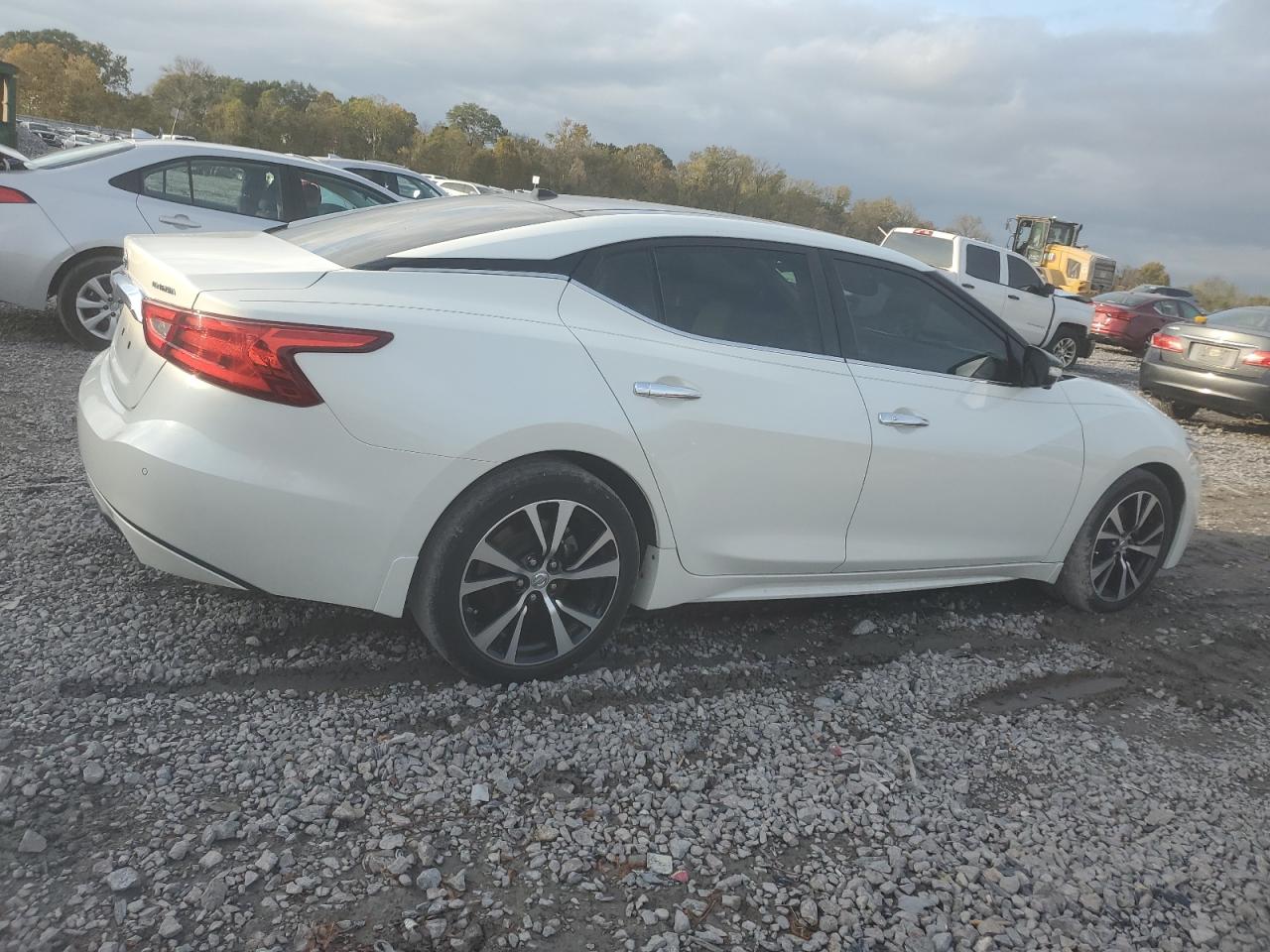 2018 Nissan Maxima - Image 3