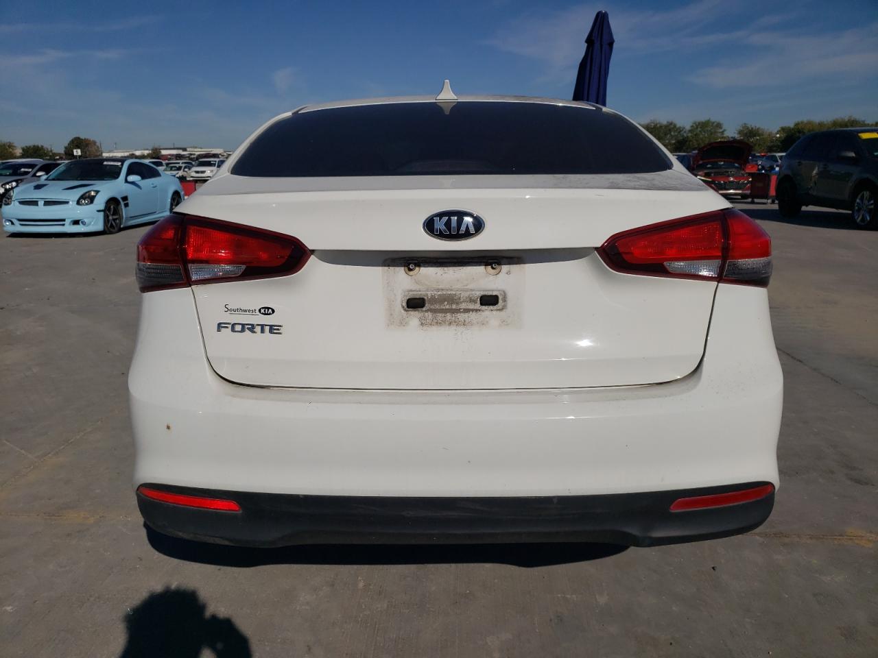 2018 Kia Forte Lx VIN: 3KPFK4A73JE233404 Lot: 80564664