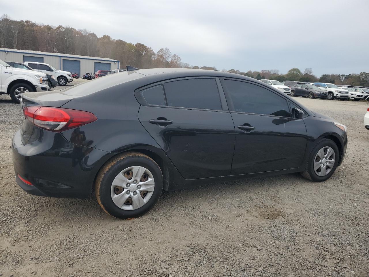 2017 Kia Forte - Image 3