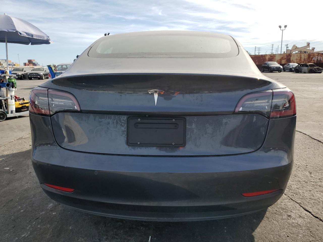 2019 Tesla Model 3 VIN: 5YJ3E1EA8KF464275 Lot: 79529874