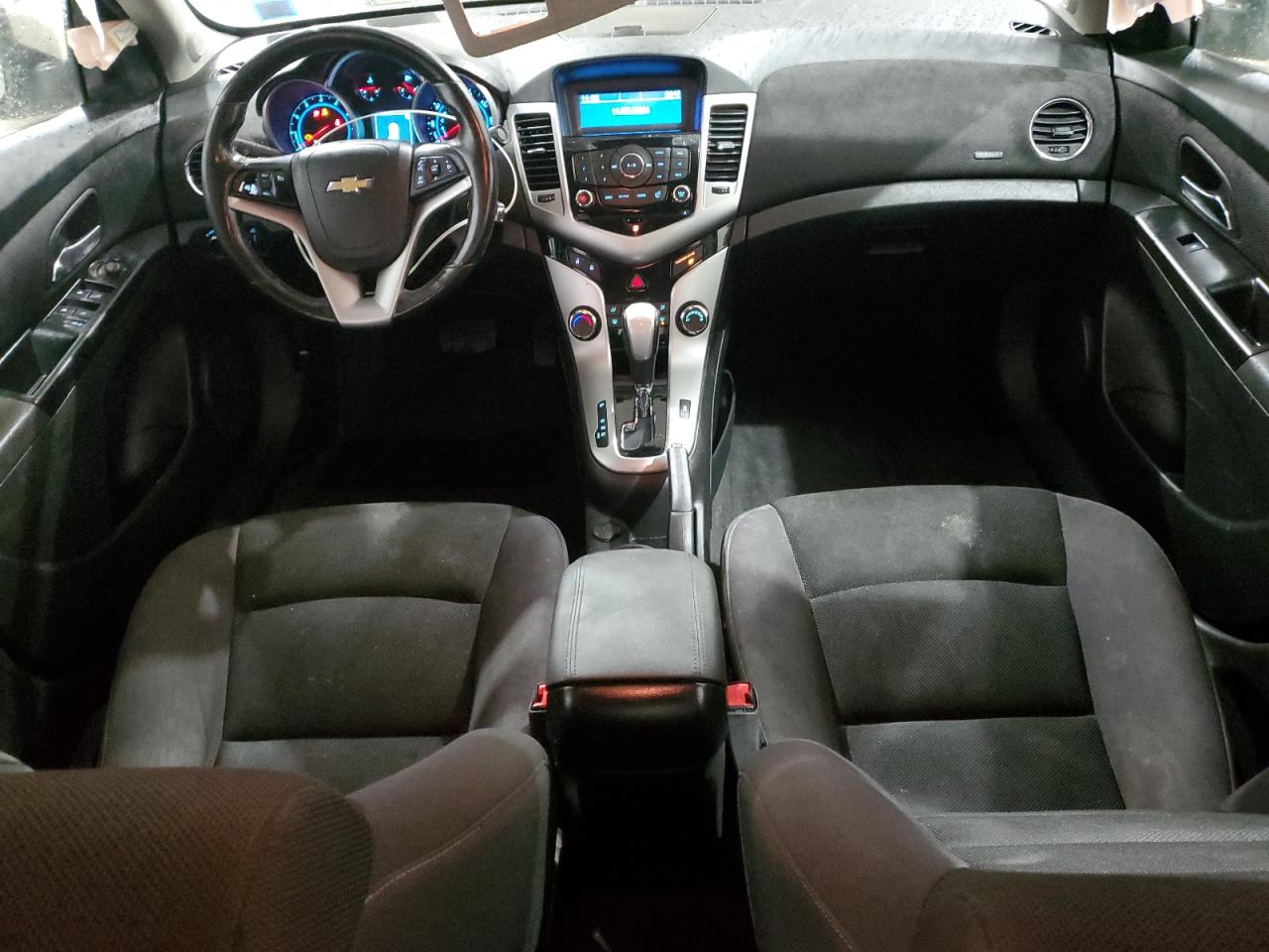 2014 Chevrolet Cruze - Image 8