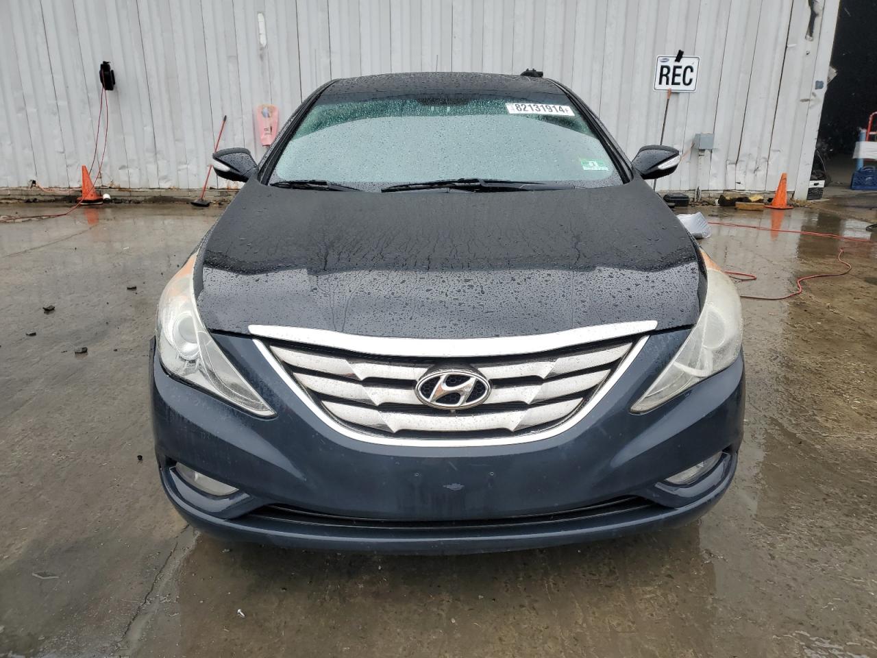 2011 Hyundai Sonata - Image 5
