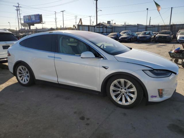  TESLA MODEL X 2019 Белый