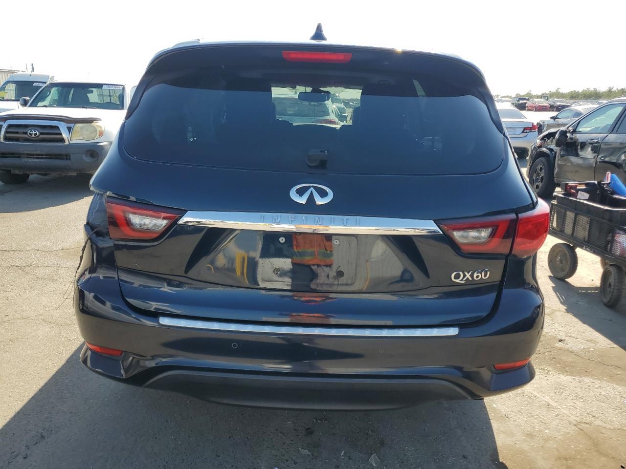 2020 Infiniti QX60 - Image 6