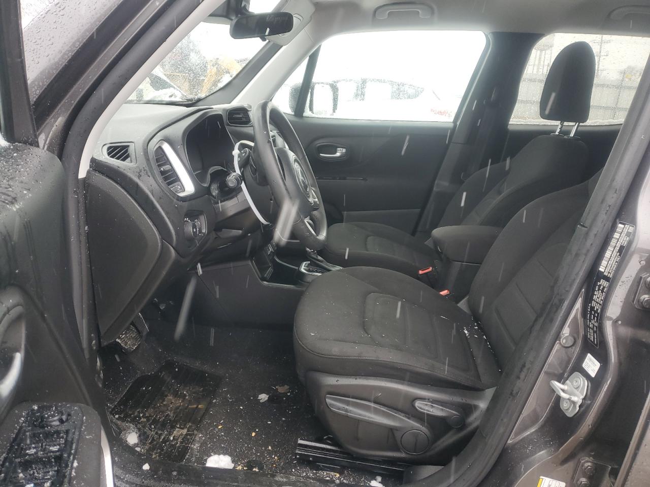 2019 Jeep Renegade - Image 7