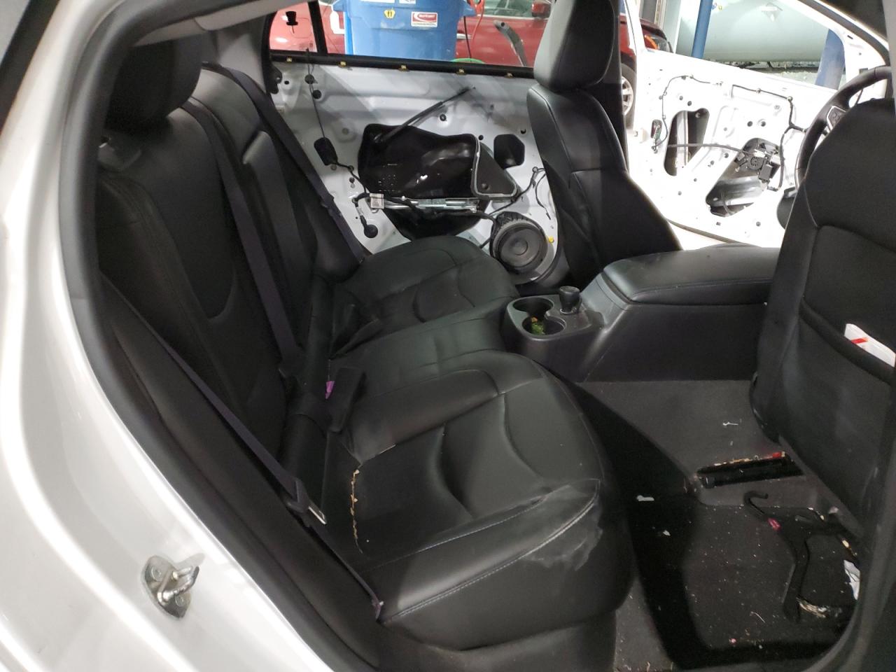 2017 Chevrolet Volt - Image 10