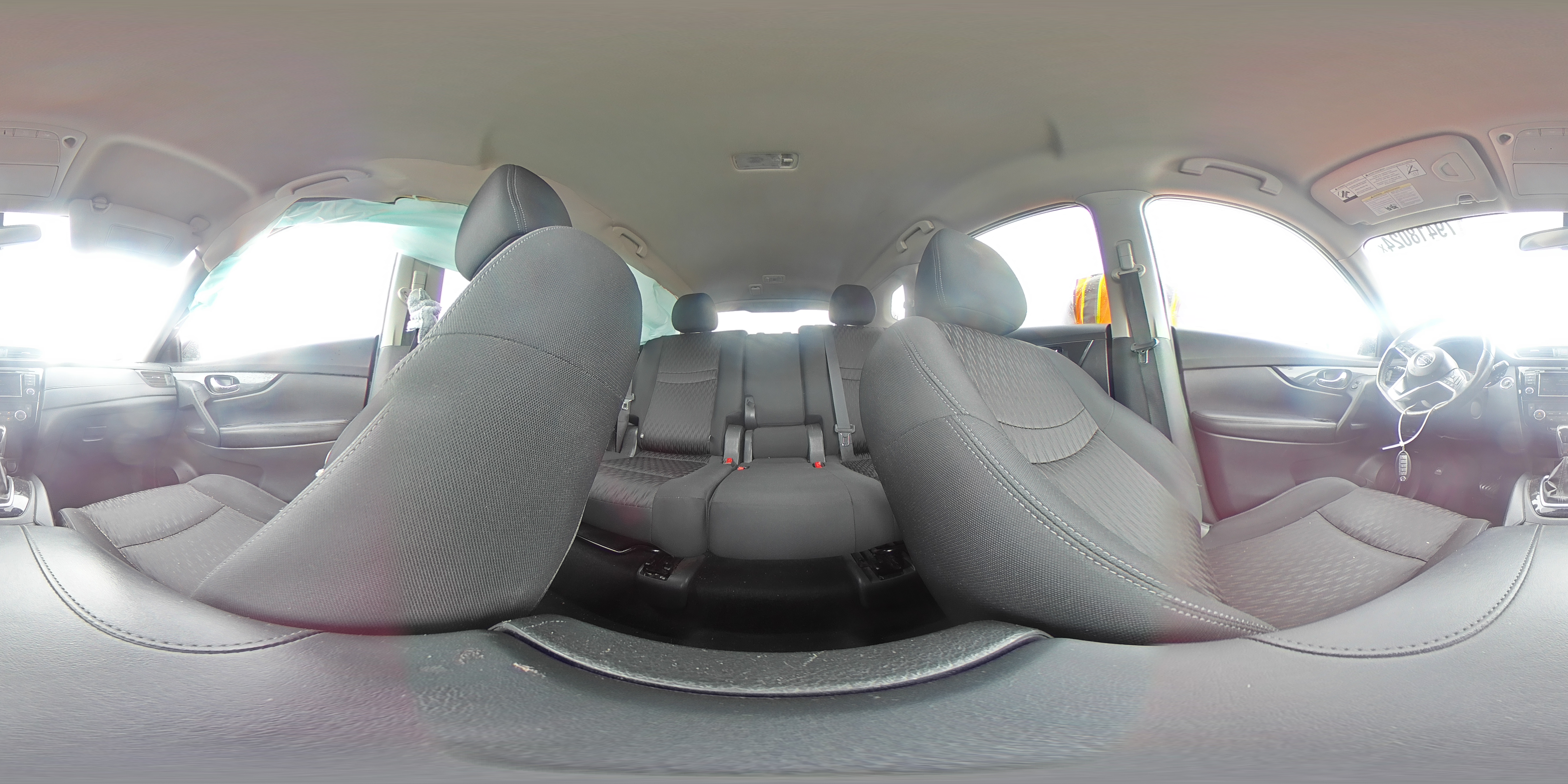 2018 Nissan Rogue - Image 13
