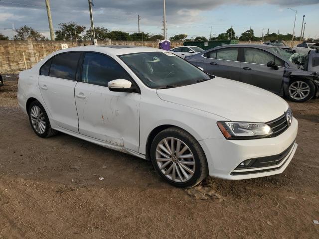  VOLKSWAGEN JETTA 2016 Белый