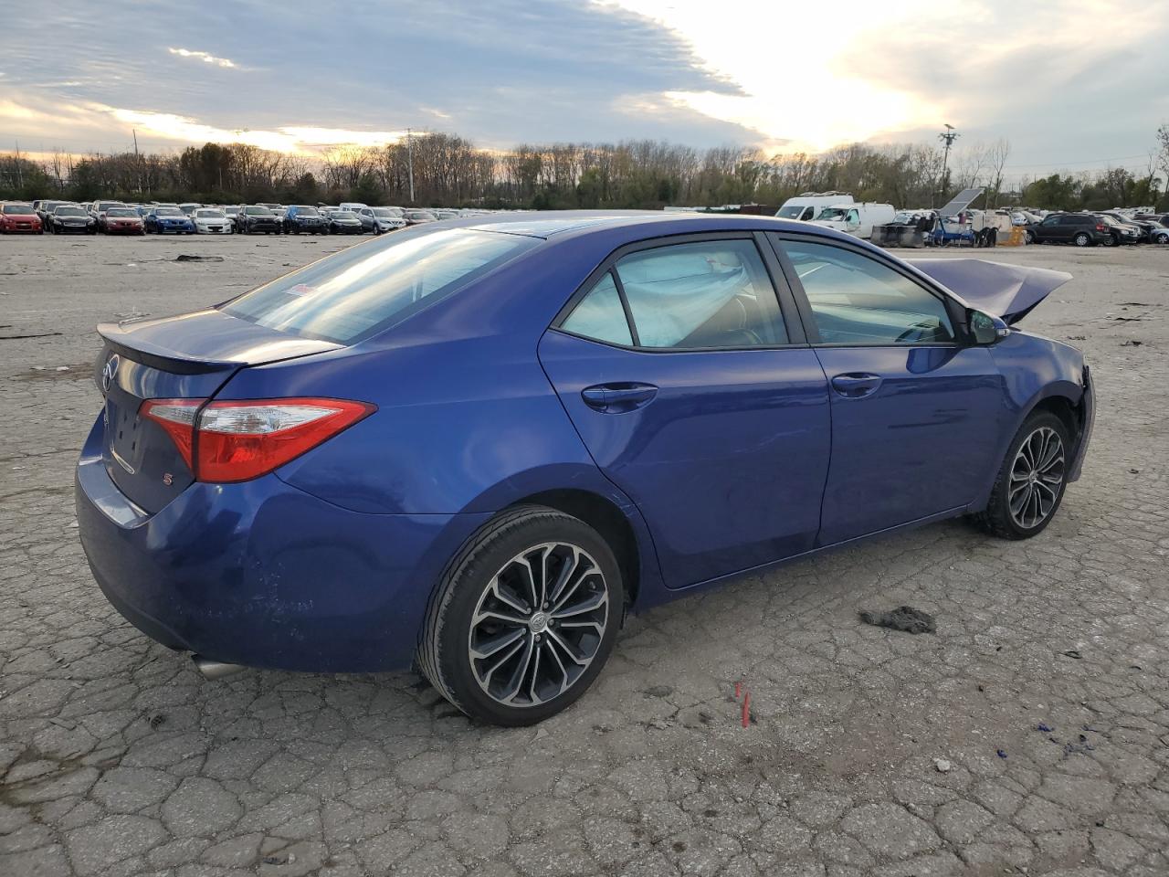 VIN 5YFBURHE0GP538747 2016 TOYOTA COROLLA no.3