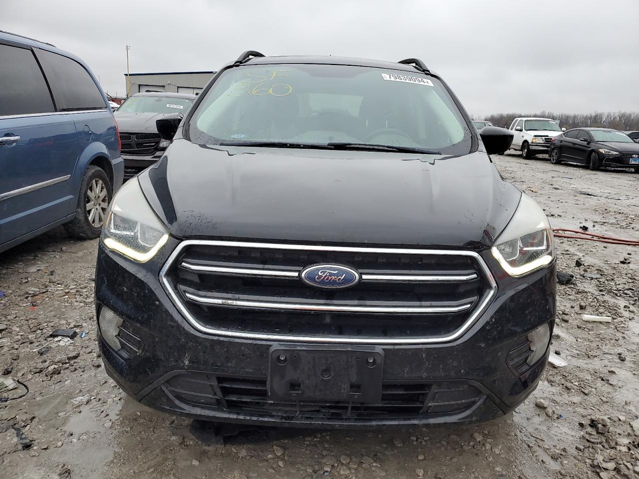 VIN 1FMCU0GD2JUB24769 2018 FORD ESCAPE no.5