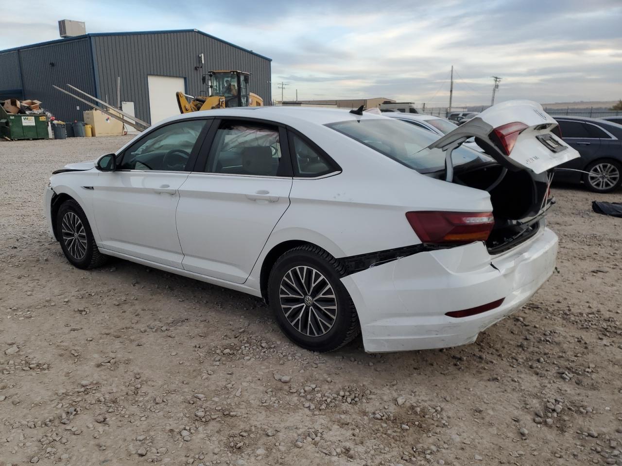 2019 Volkswagen Jetta - Image 2