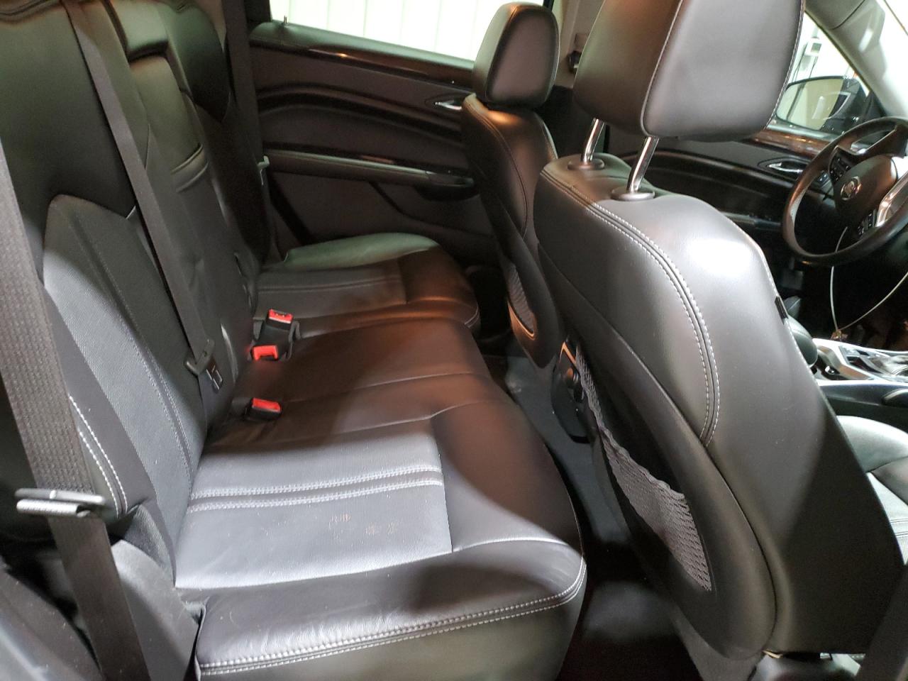 2015 Cadillac SRX - Image 12