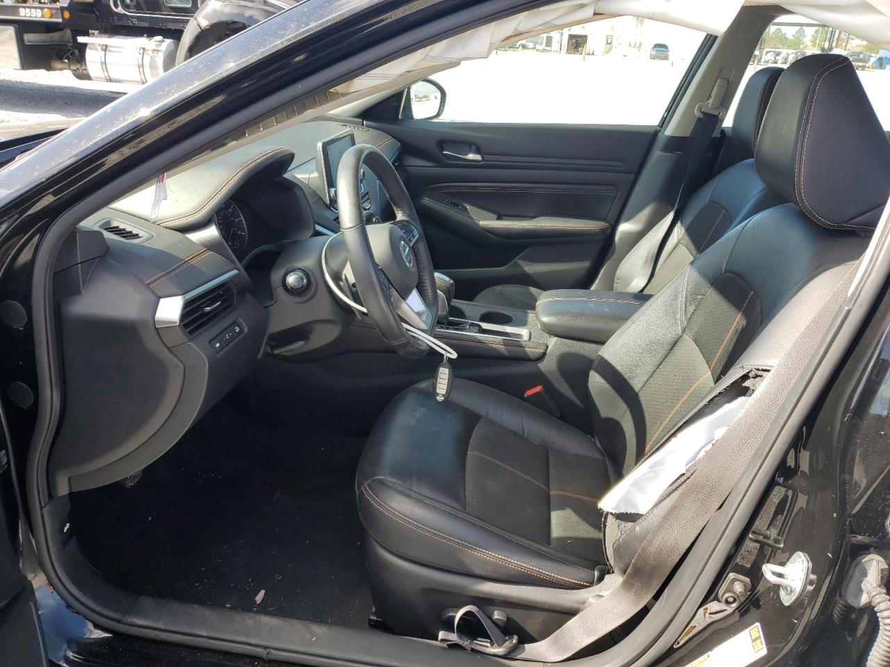 2021 Nissan Altima - Image 7