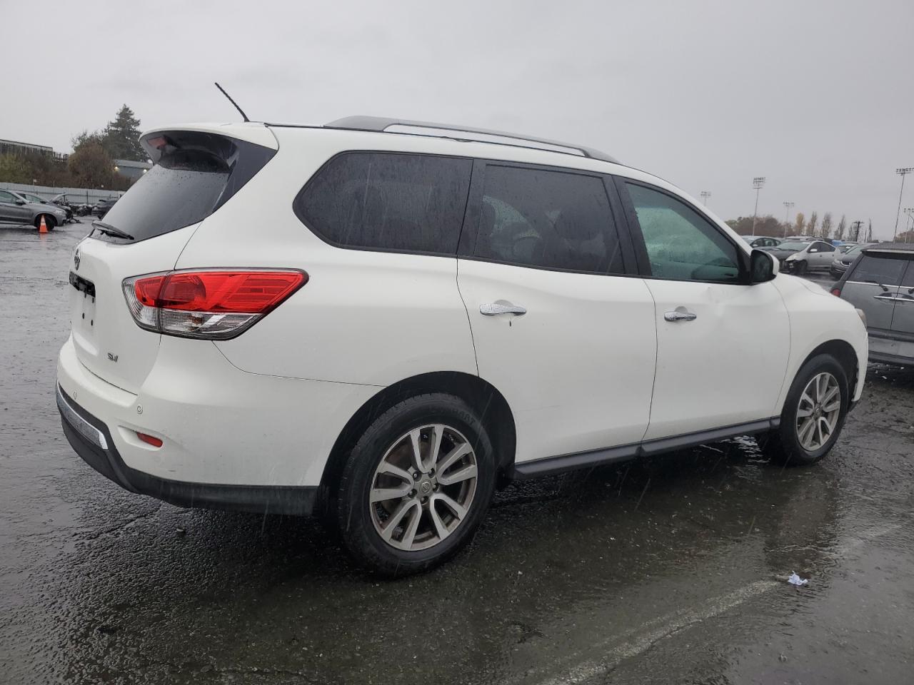 VIN 5N1AR2MN1EC657550 2014 NISSAN PATHFINDER no.3