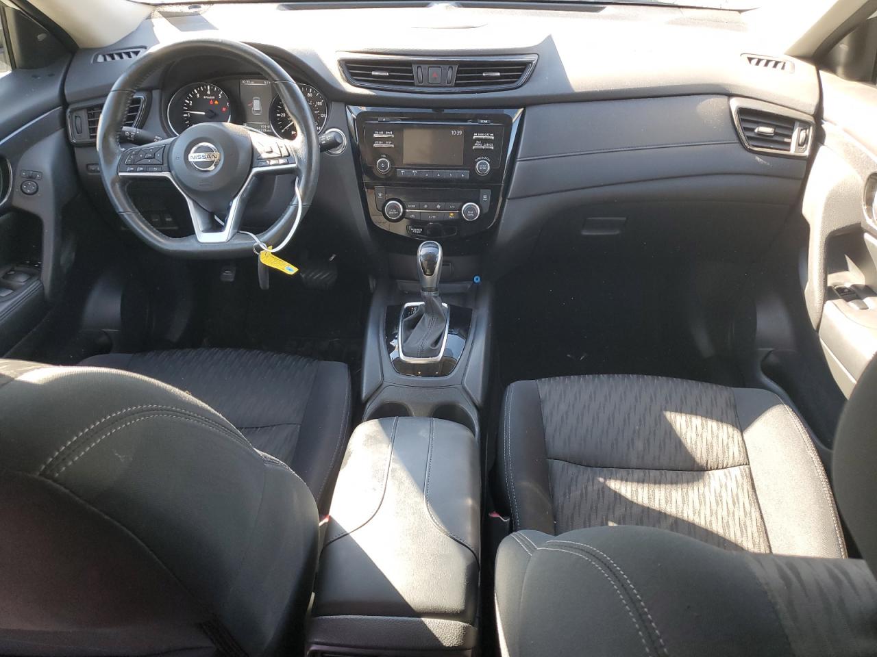 2017 Nissan Rogue - Image 8