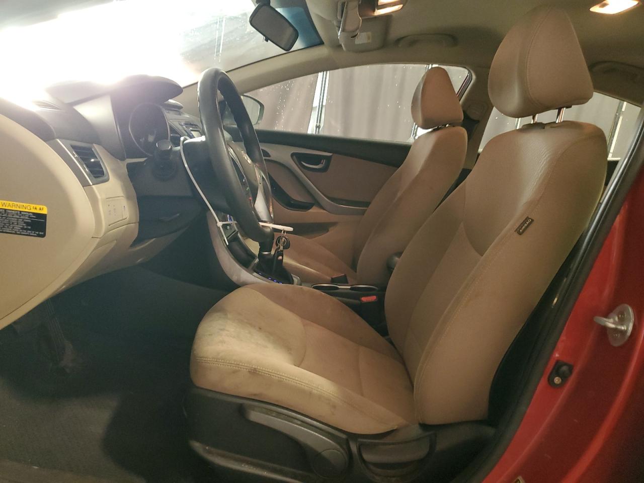 2015 Hyundai Elantra - Image 7