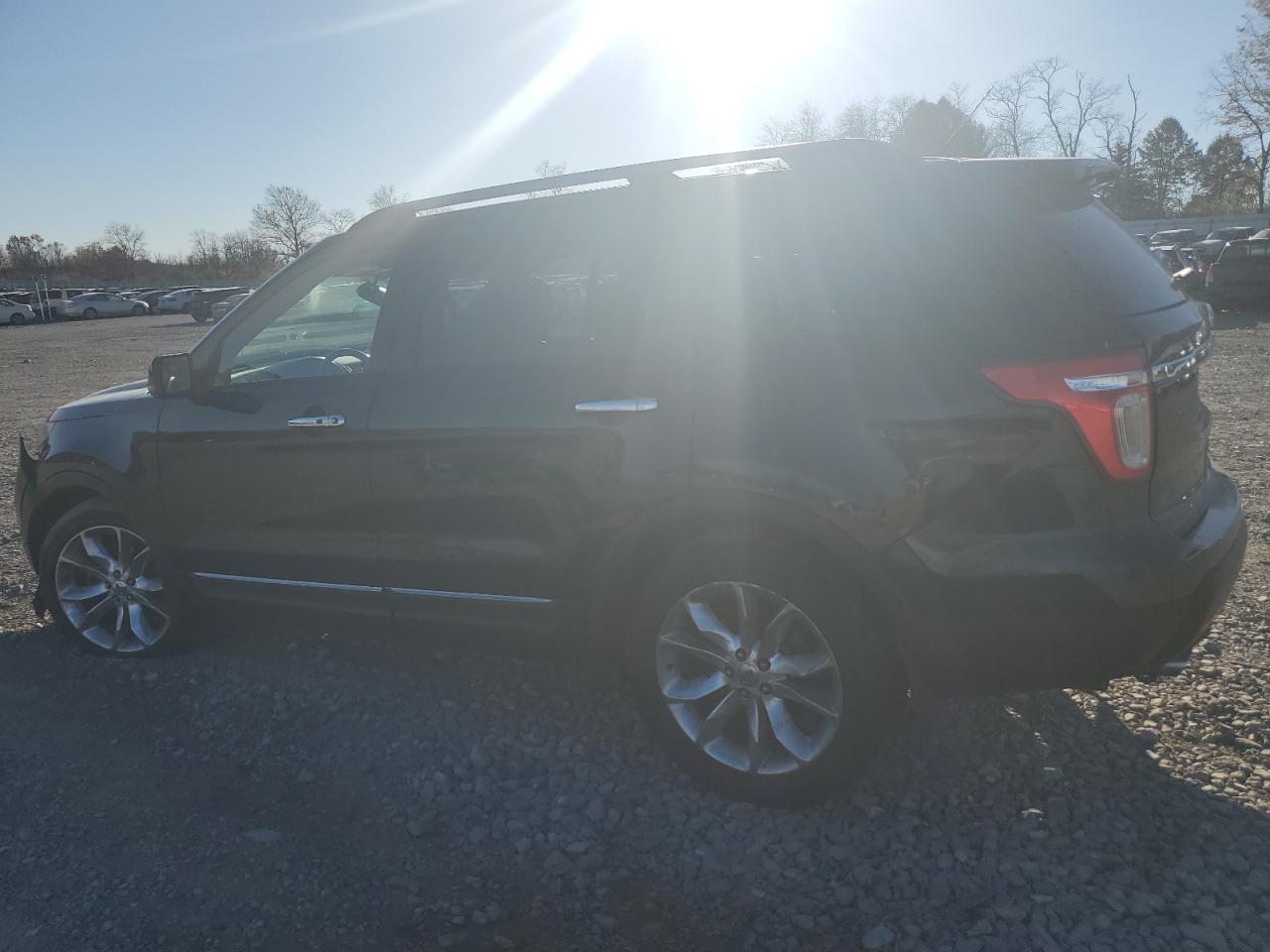 2011 Ford Explorer - Image 2