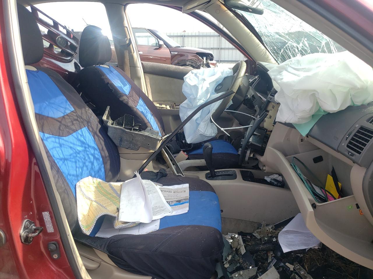 2005 Kia Spectra - Image 7