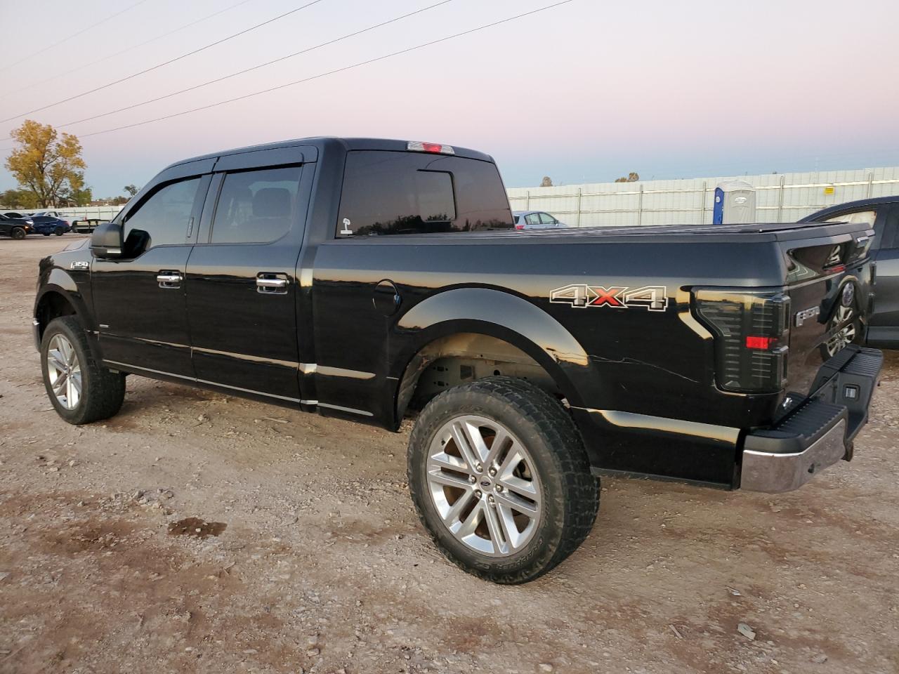 VIN 1FTFW1EG3GKD31044 2016 FORD F-150 no.2