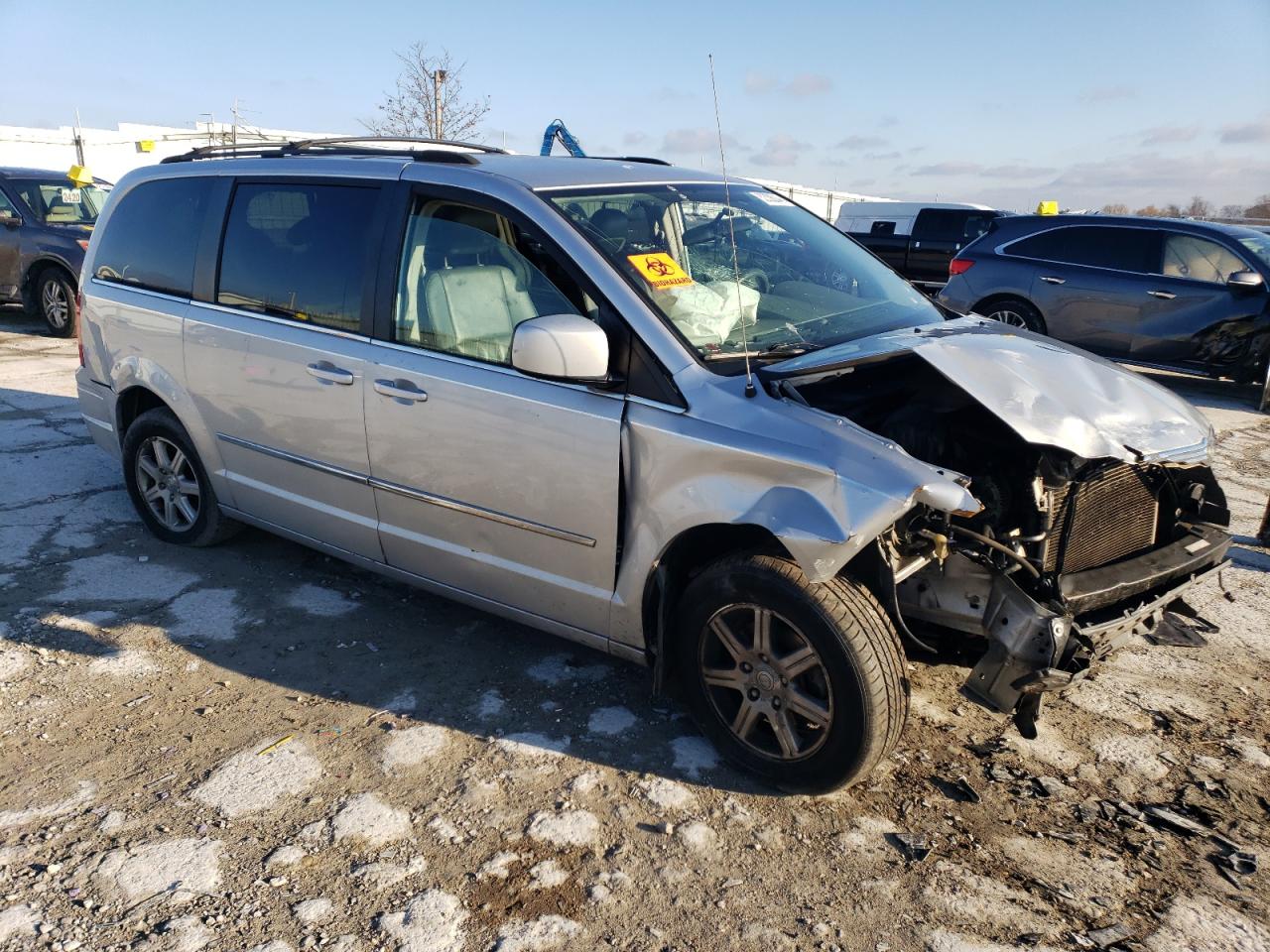 2009 Chrysler Town & Country - Image 4