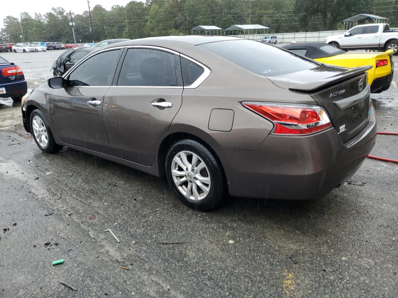 2014 Nissan Altima - Image 2