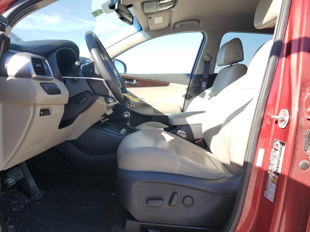 2017 Kia Sorento - Image 7