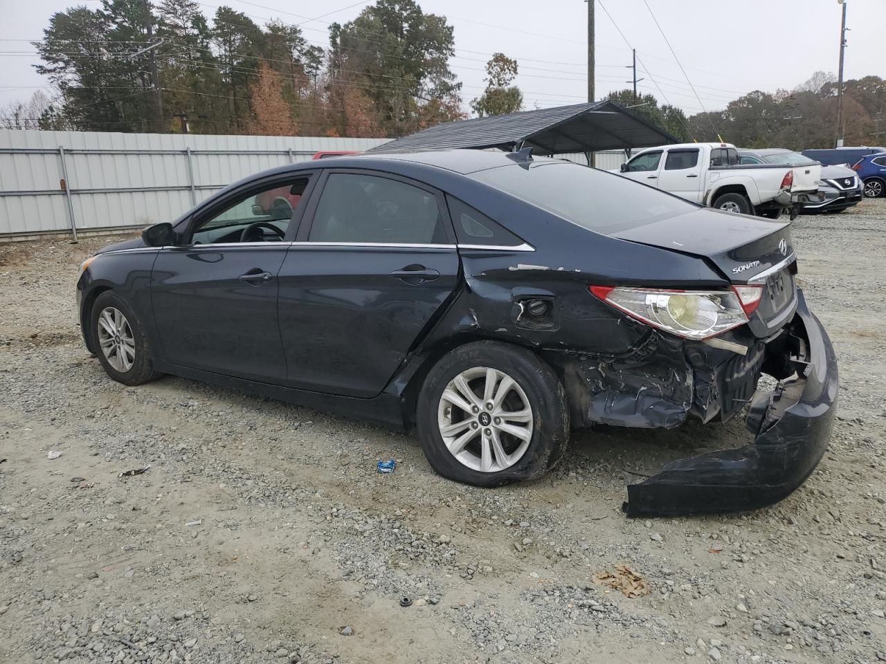 2013 Hyundai Sonata - Image 2