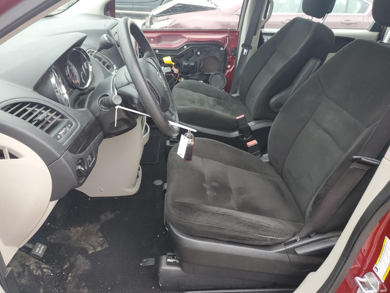 2015 Dodge Caravan - Image 7