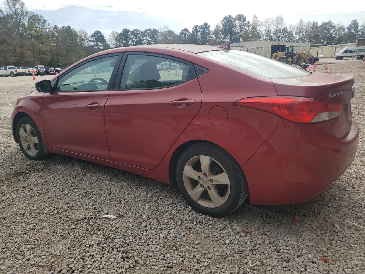 2013 Hyundai Elantra - Image 2