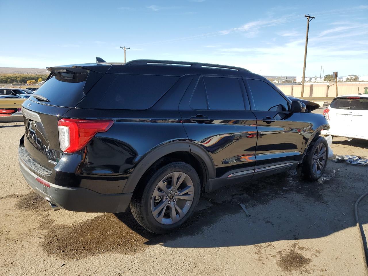 VIN 1FMSK8DH7NGA73328 2022 FORD EXPLORER no.3