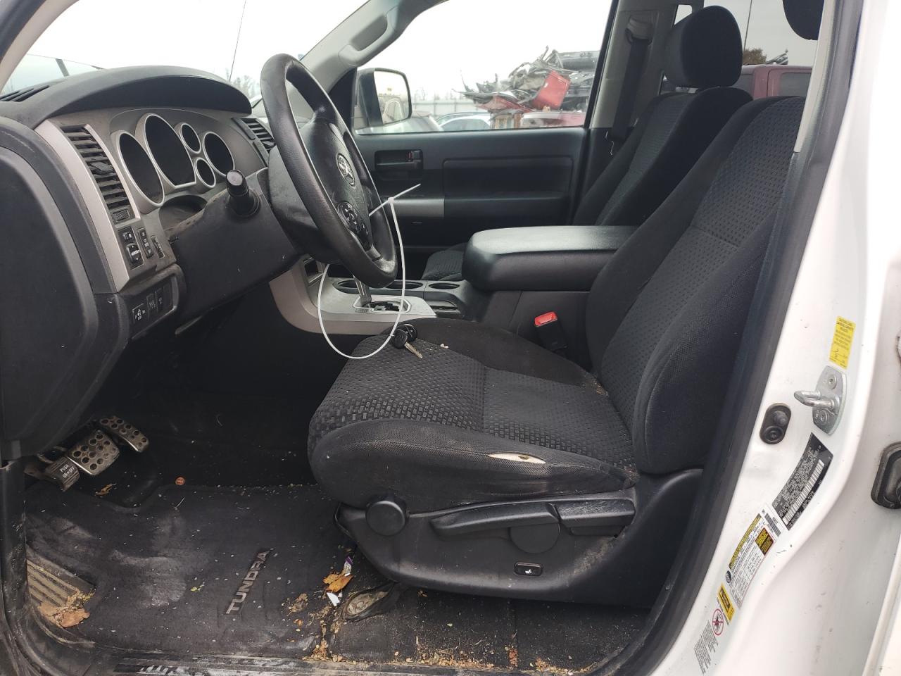 2010 Toyota Tundra - Image 7