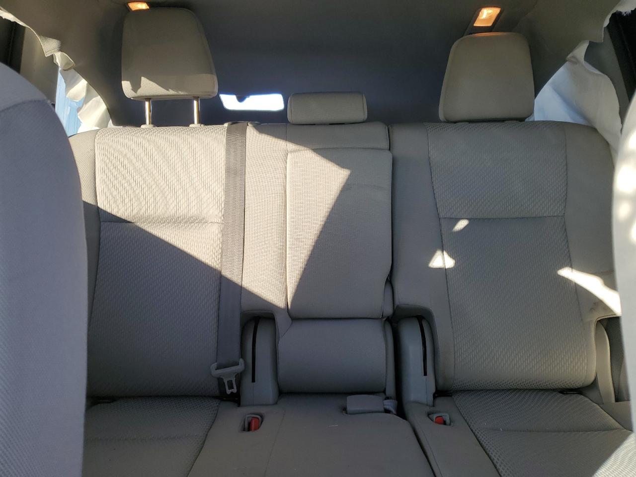 2019 Toyota Highlander - Image 10