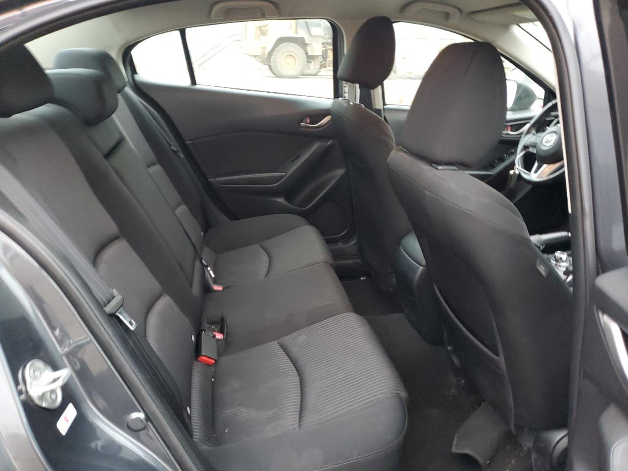 2015 Mazda 3 - Image 10