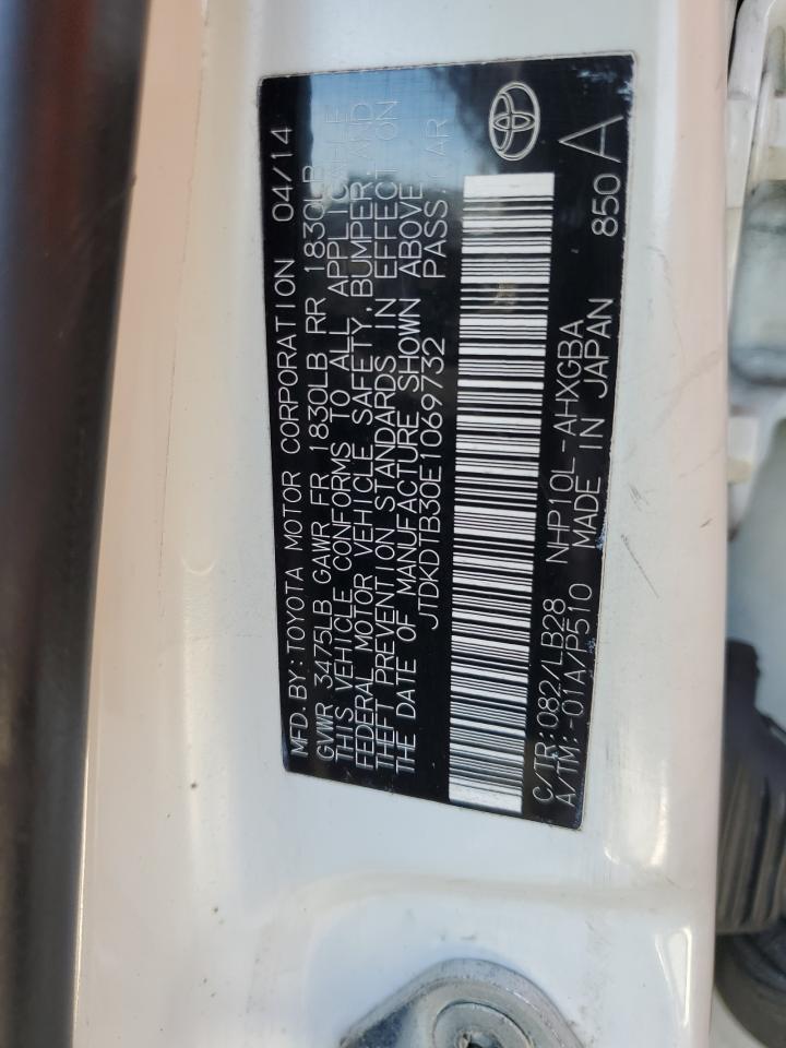 2014 Toyota Prius - Image 12