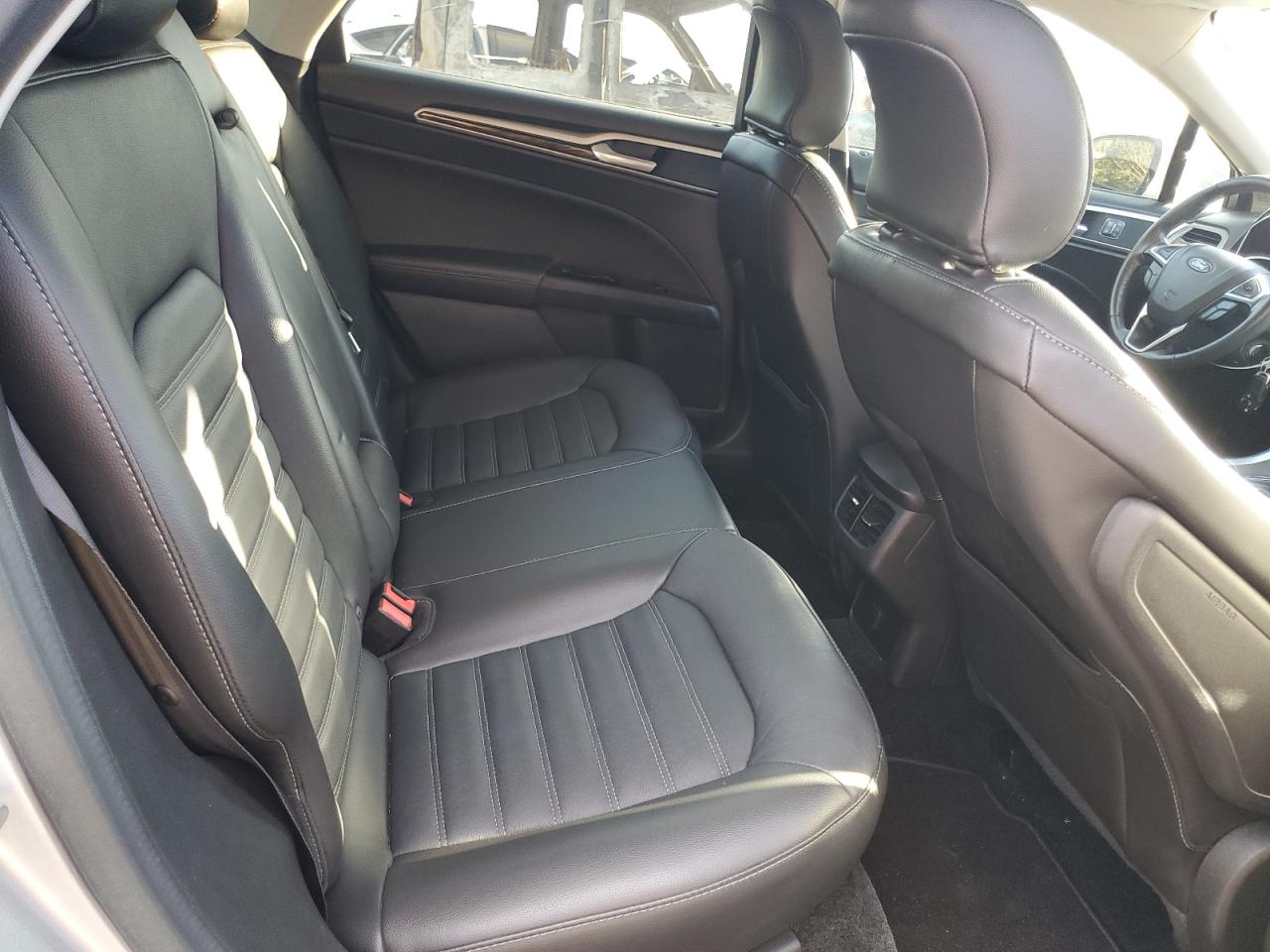 2016 Ford Fusion - Image 10